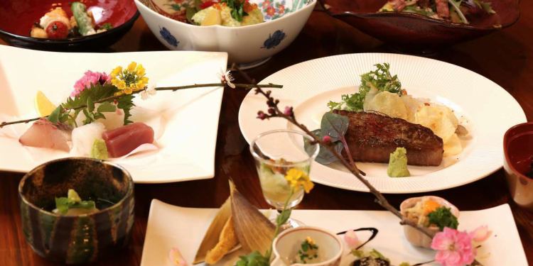 お料理 奥ゆのひら 花灯り