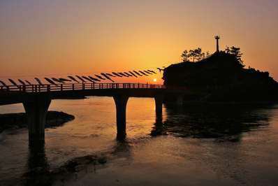 季節の変わり目 日本海の夕日 がきれいです ホテル國富 くにとみ 翠泉閣
