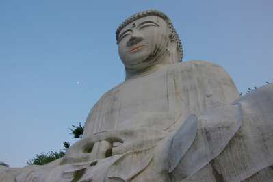 姫川温泉の一部客室からは大仏様が見えるんです ホテル國富 くにとみ 翠泉閣