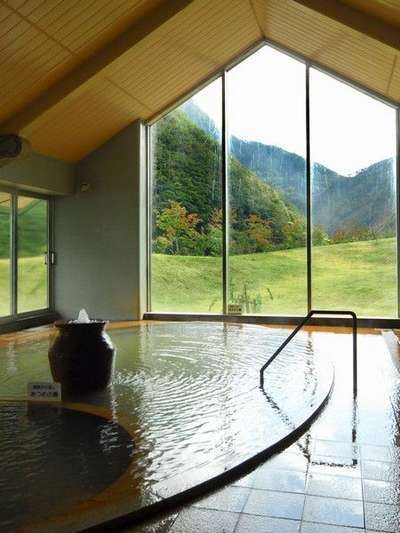 姫川温泉は自家源泉、湯量豊富なかけ流し♪美肌の湯 | 奥白馬