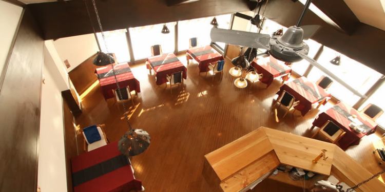 館内 裏磐梯五色沼天然温泉源泉かけ流し貸切風呂の宿ときわすれ