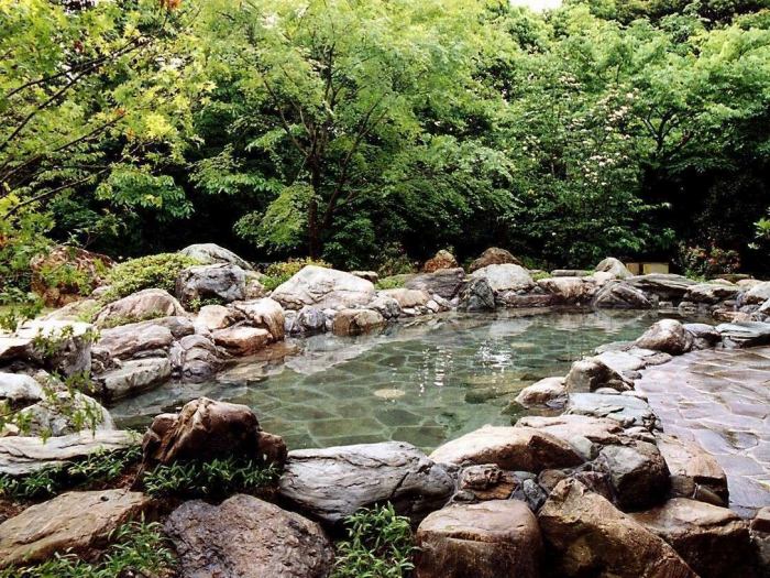 星の温泉館きらら | 星野温泉 池の山荘・池の山キャンプ場