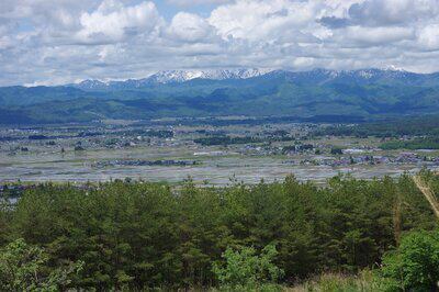 恋人坂】今しか見れない水に浮かぶ幻想的な世界 | くつろぎ宿 新滝