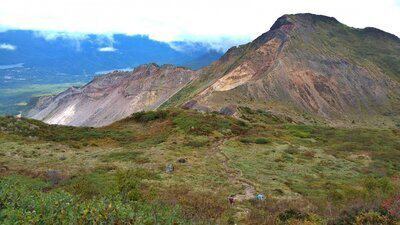 磐梯山 第33回・第29回山開きと1981年の山開き ペナント型と盾型の布セット 宝の山「会津磐梯山」 山開き（6月15日 ） | くつろぎ宿 新滝