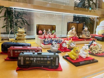 ロビーに『因州若桜焼 土鈴』 | 鳥取シティホテル