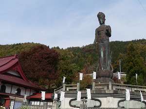 名所案内 大悲殿世界平和大観音 信州湯田中温泉 ホテルゆだなか