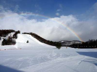 草津国際スキー場今ならリフト１日券３０００円 草津温泉 喜びの宿 高松