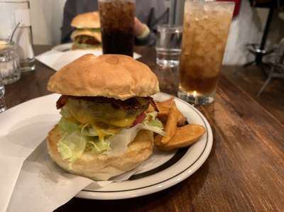 飛騨高山の美味しいハンバーガー屋さん スパホテルアルピナ飛騨高山 公式ホームページ