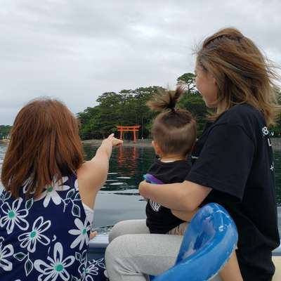 マリンパパの船に乗って 仕事終わって海へ行く 海のぺんしょん マリンビュー