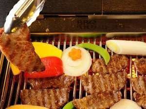 煙が出ない無煙ロースターで焼肉バイキング！！ | ＡＪリゾートアイランド伊計島