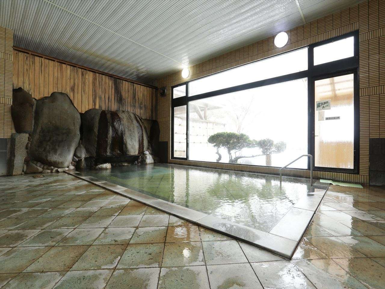 瀬 美 温泉