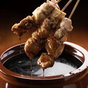 【3時間食べ飲み放題★120種類以上】特別価格''炭火焼鳥・肉寿司・餃子''など3980円⇒2980円