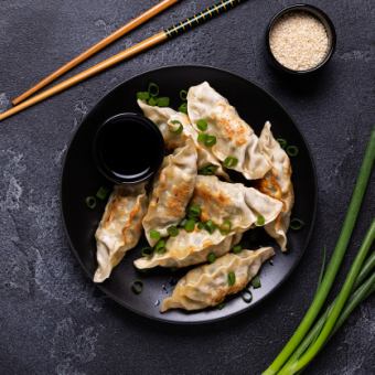 【3時間食べ飲み放題★140種類以上】特別価格''焼鳥・本格寿司・黒豚餃子''など4980円⇒3980円