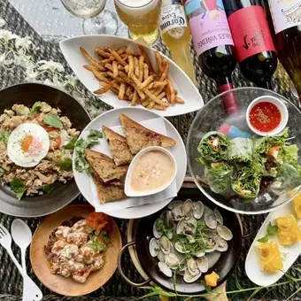 【アジアンビアテラスコース】2時間プレミアム飲放付◇ガパオライスなど全7品 6,000円！