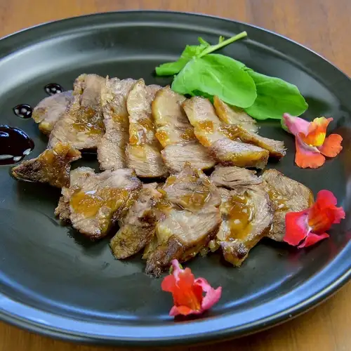 黒毛和牛中落ちのロースト(100ｇ)