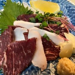馬刺し