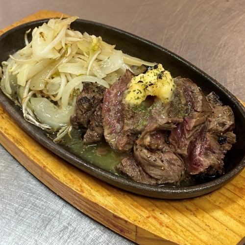 Enzyme-pickled beef sagari cut steak set meal ~ Fukunoya special sauce and garlic butter ~ 200g