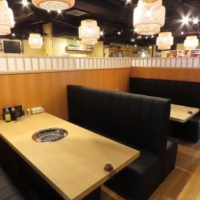 We also have spacious sofa seats available.The relaxing space is recommended for private drinking parties, girls' nights out, birthday parties, etc.Banquets can also be held at the sofa seats.Please feel free to contact us.[Yakiniku #Yakiniku Ikebukuro #Lunch #All you can eat #All you can drink #Meat sushi #Meat #Anniversary #Birthday #All you can eat and drink]