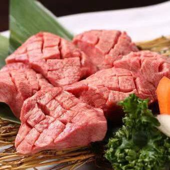 《Beef tongue taste comparison: all-you-can-eat and all-you-can-drink》 Thick-cut premium tongue and wagyu dragon ribs with all-you-can-eat and drink 100 dishes for 120 minutes!!