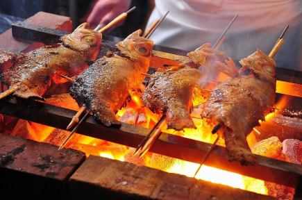 【3月22日晚餐特惠！黑喉鱸魚超值套餐！ 】包含整條烤黑喉鱸魚的套餐，僅需3480日元