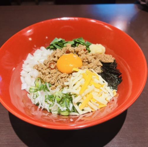 旨みたっぷり絶品ラーメンは1200円(税込)～