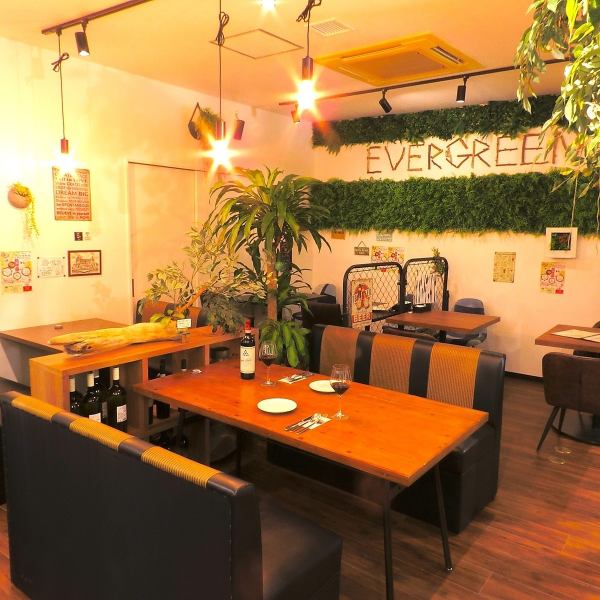 [2 minutes walk from Inage Station!] Enjoy a cafe, food, and drinks in a calm atmosphere.The carefully selected wines are also reasonably priced and pair perfectly with the food!★Inage x Girls' party x Birthday x Anniversary x Wine x Bar x Private room★