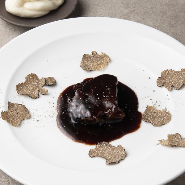 Soft boiled beef simmered truffle black vinegar sauce