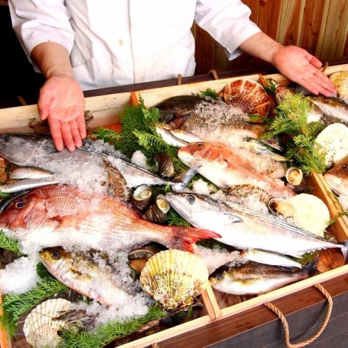 Fully enjoy the fresh fish from the Bungo Channel ...