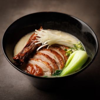 銀座芳亭特製 北京ダックラーメン