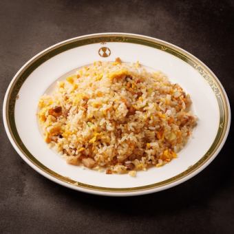五目チャーハン/黒角煮チャーハン