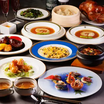 【贅沢】《フカヒレ姿煮&北京ダック含む全235種》2H食べ放題&飲み放題プラン 8,980円→7,480円