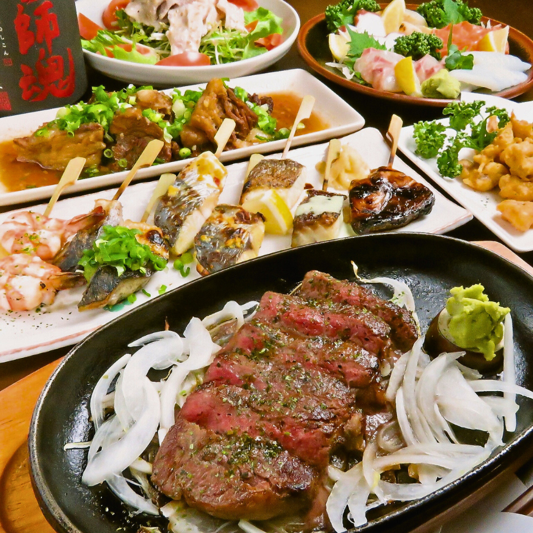 雰囲気抜群の店内は2～3名半個室/4名席～MAX25名迄OK♪焼き鳥や魚串が自慢のお店