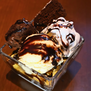 チョコパフェ/イチゴパフェ