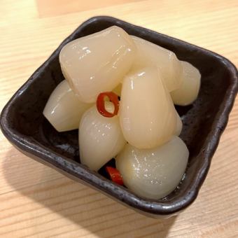 Pickled rakkyo in sweet vinegar