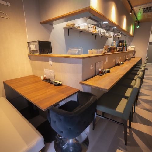 <p>【駅近で旬の魚と日本酒を】和の趣が心地よい、上質な空間でおもてなし。自慢の鮮魚やこだわりの日本酒、〆のお料理まで心ゆくまでご堪能いただけます。個室完備で、大切な方とのお食事からご宴会までシーンに合わせて対応。アクセス抜群の好立地で、極上のひとときをお過ごしください。</p>