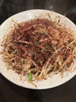 火肉、韭菜和豆芽