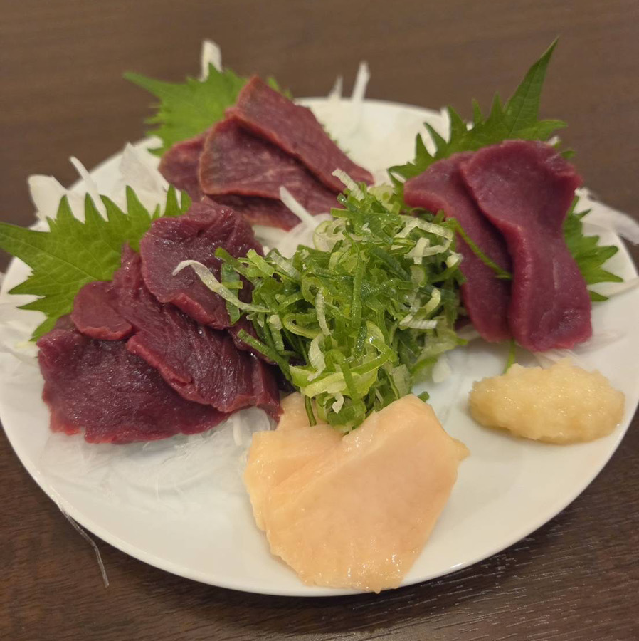 恵比寿駅徒歩3分◆恵比寿で本格馬刺しや、朝〆やきとんが楽しめるお店!!