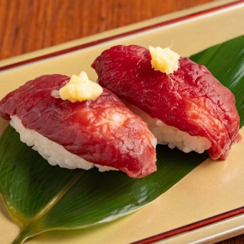Horse meat sushi red meat (2 pieces)