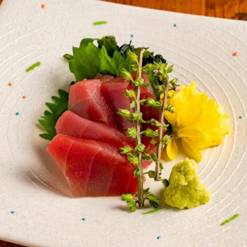 Sashimi of tuna