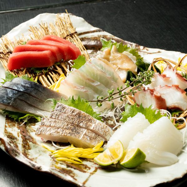 [Ofuna x Fish] Kusukusu Ofuna store's signature dish! Assorted sashimi platter in a pot