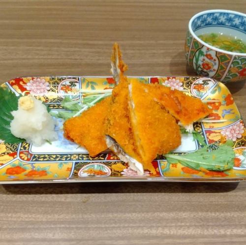 炸竹荚鱼配日式高汤