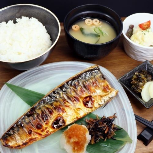 Salted mackerel set meal