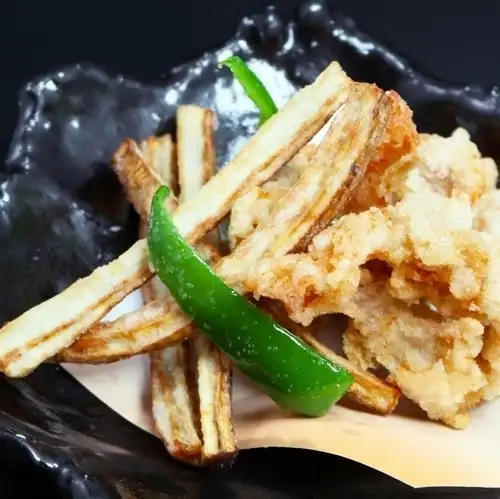 ごぼうスティックとヤゲン軟骨揚げ