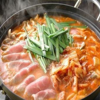 【個室◆華麗コース】選べるメイン♪黒豚キムチ鍋or海鮮鍋等<生ビール付2.5h飲放/全8品>5500円