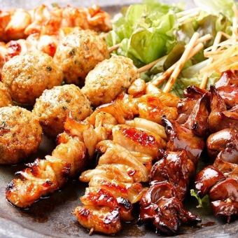 A 5,000 yen course with 9 dishes including yakitori skewers and gyoza! Includes a relaxing 120-minute all-you-can-drink menu.