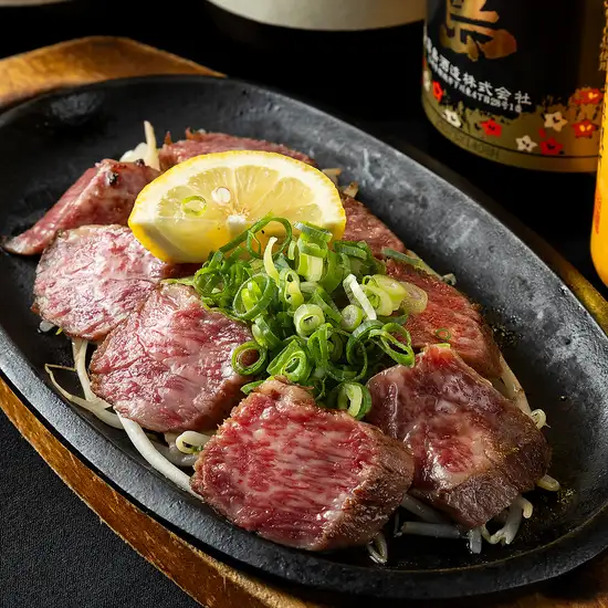 肉厚じゅ～し～なステーキあります★鉄板料理は絶品です！