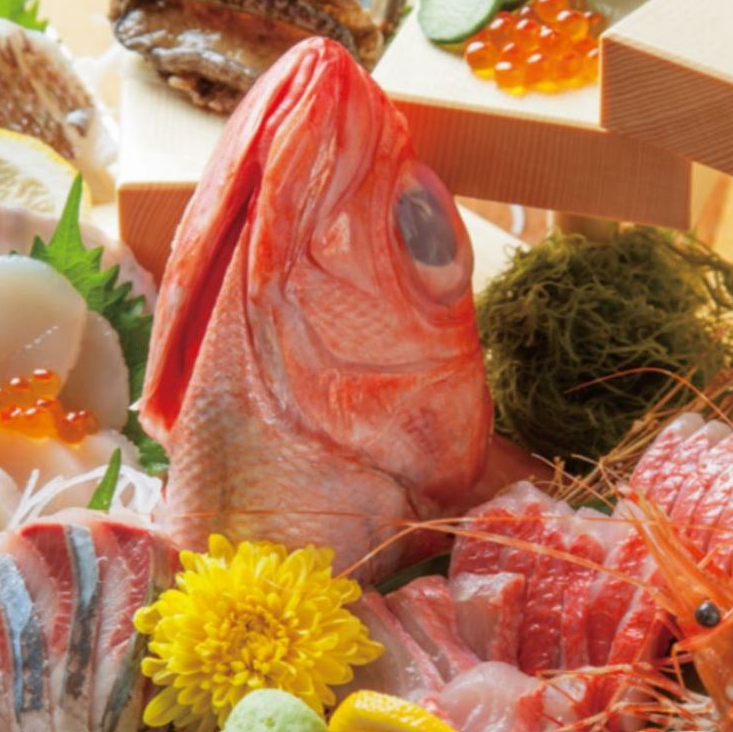 所有座位均為包廂。本店以石烤料理和新鮮海鮮為傲！適合各種聚會。