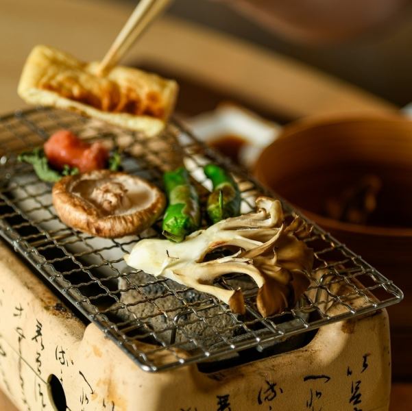 七輪で香ばしく、心躍るはじめの「お通し」