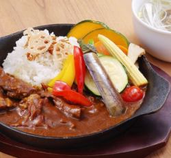 Beef tongue curry with fresh vegetables from the Sendai Morning Market