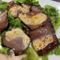 Charcoal-grilled beef tongue with mayonnaise